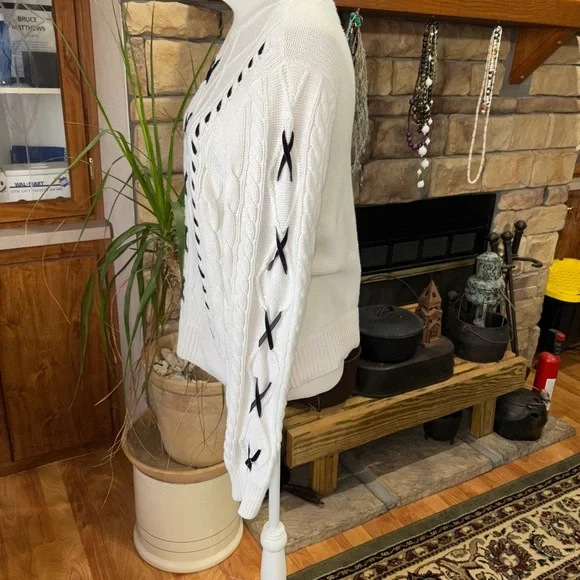 Torrid White Sweater with Black Lace-Up Detail - Picture 2 of 3